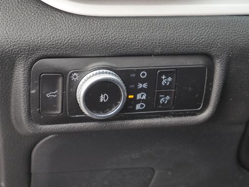Certified 2023 Ford Explorer XLT AWD/4WD image 5