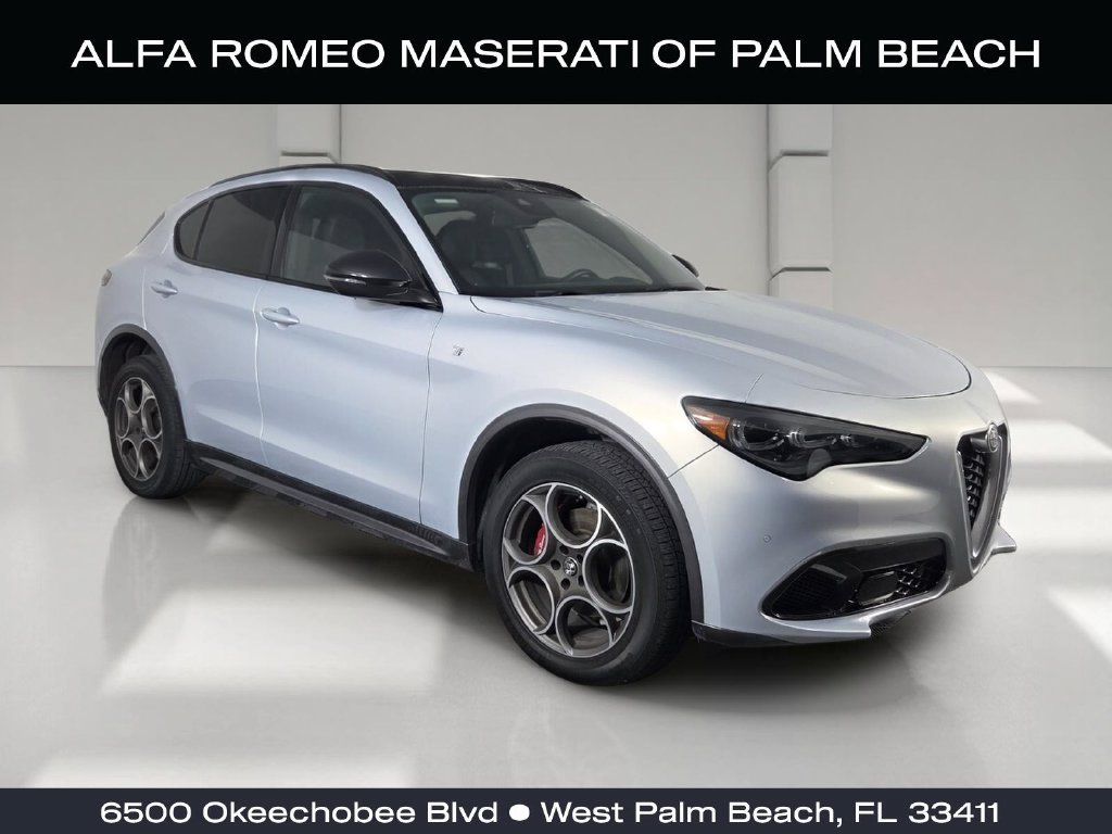 Used 2024 Alfa Romeo Stelvio Ti AWD/4WD image 1