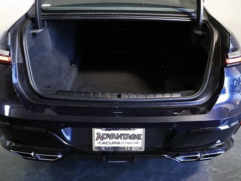 Used 2023 BMW 760i xDrive AWD/4WD image 32