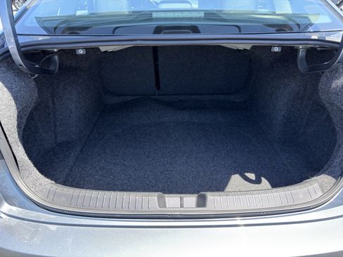 Used 2024 Volkswagen Jetta SE FWD image 15
