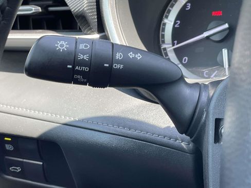 Used 2022 Toyota Highlander XSE AWD/4WD image 26