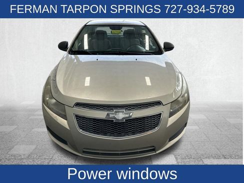 Used 2014 Chevrolet Cruze LS FWD image 9