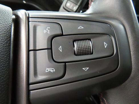 Used 2025 GMC Sierra 2500 AT4X image 66