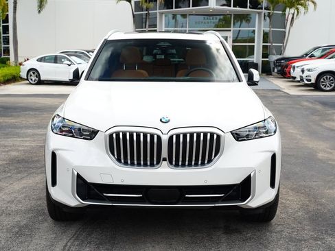 Used 2026 BMW X5 sDrive40i RWD image 2