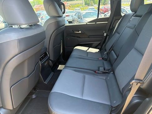 Certified 2026 Lexus GX 550 w/ Accessory Package (2T) AWD/4WD image 19