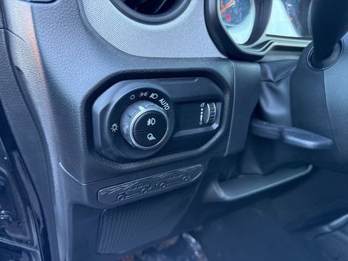 New 2024 Jeep Gladiator Sport image 21