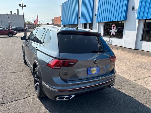 Used 2022 Volkswagen Tiguan SEL R-Line AWD/4WD image 15