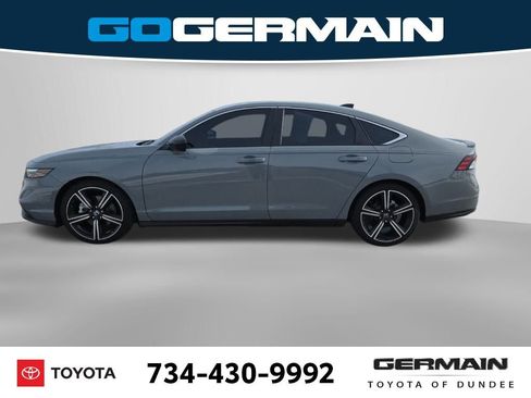 Used 2024 Honda Accord Sport image 11