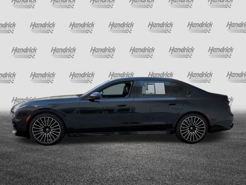 Certified 2025 BMW 760i xDrive w/ Luxury Rear Seating Package AWD/4WD image 7