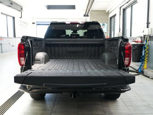 Used 2023 GMC Sierra 1500 Elevation w/ LPO, Elevation Black Package AWD/4WD image 39