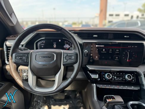 Used 2024 GMC Sierra 1500 Denali w/ Denali Reserve Package AWD/4WD image 30