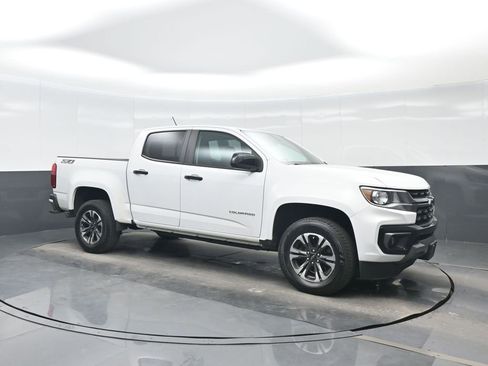 Used 2021 Chevrolet Colorado Z71 AWD/4WD image 8