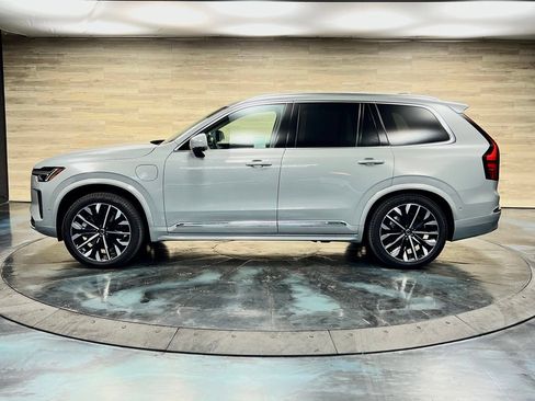 Used 2026 Volvo XC90 T8 Ultra w/ Protection Package Premier AWD/4WD image 23