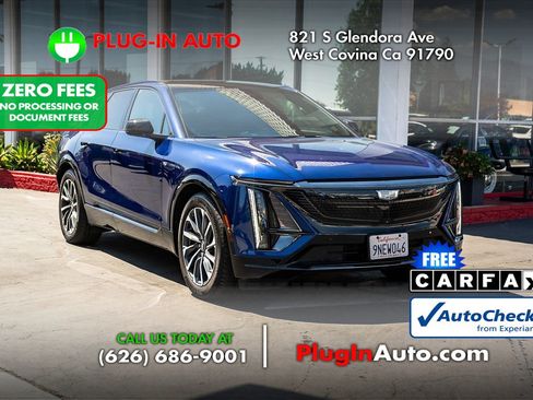 Used 2024 Cadillac Lyriq Sport w/ LPO, Floor Liner Package RWD image 3