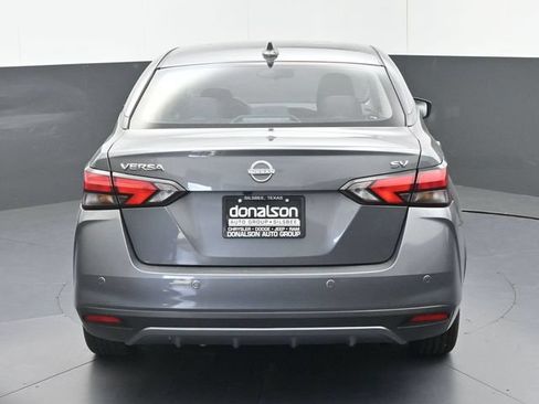 Used 2024 Nissan Versa SV FWD image 4