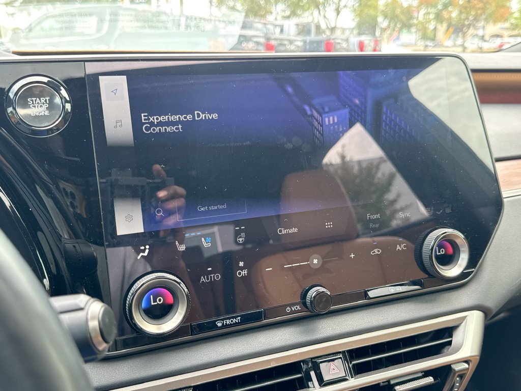 Used 2025 Lexus RX 350 Premium Plus w/ Accessory Package (Z1) FWD image 28