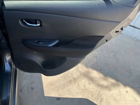 Used 2024 Nissan Leaf S FWD image 15