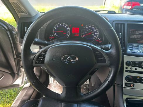 Used 2009 INFINITI G37 Sport w/ Premium Pkg RWD image 12