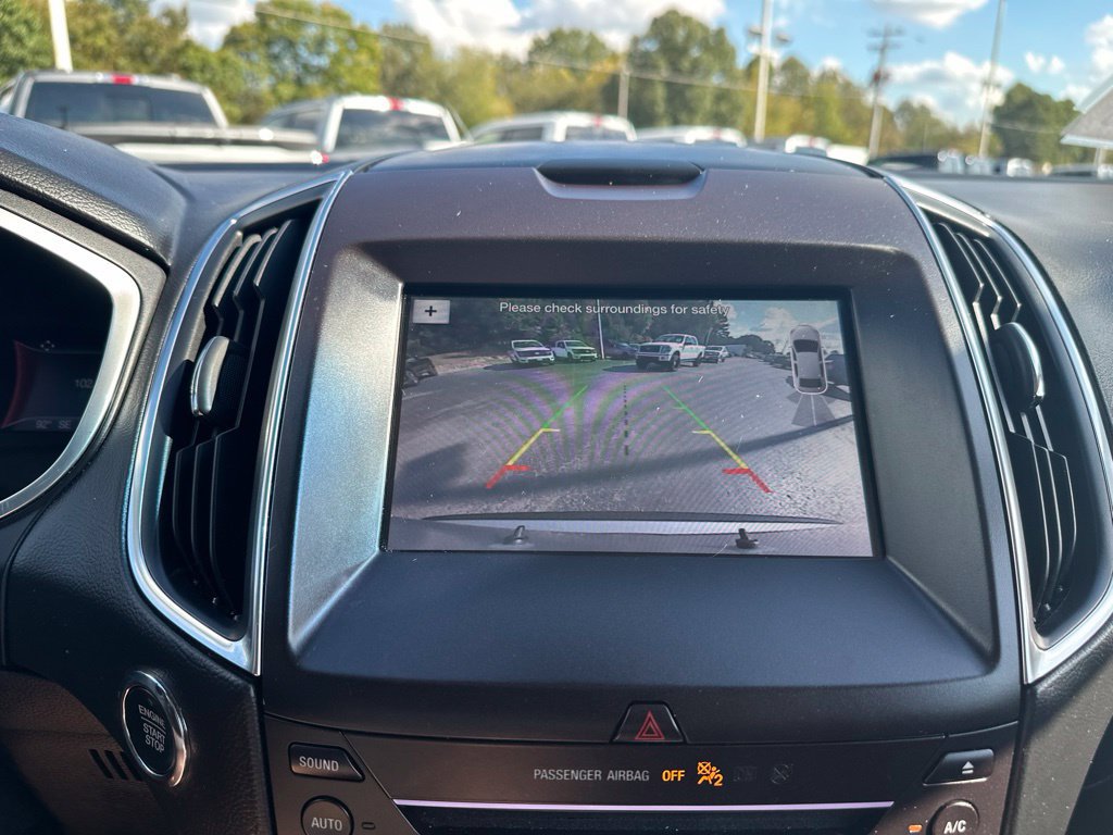 Used 2019 Ford Edge Titanium FWD image 23