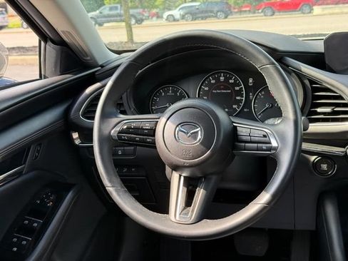 Used 2025 MAZDA MAZDA3 s FWD image 12