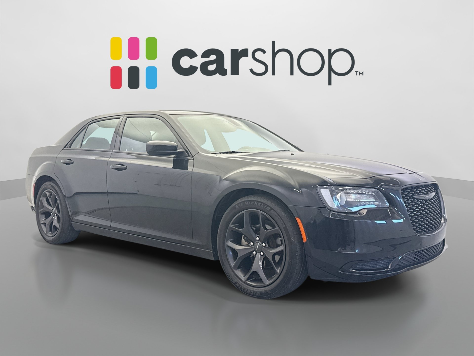 Used 2023 Chrysler 300 Touring w/ Sport Appearance Package RWD image 7