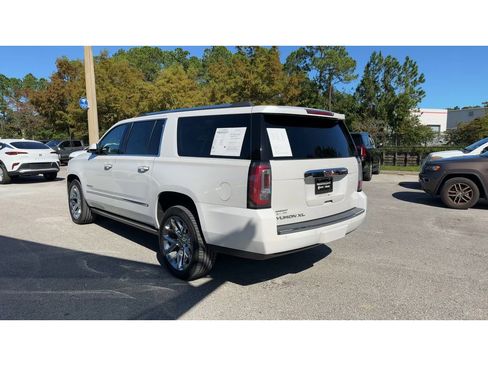Used 2020 GMC Yukon XL Denali w/ Denali Premium Package AWD/4WD image 7