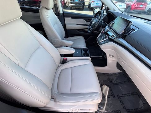 Certified 2025 Honda Odyssey EX-L image 14