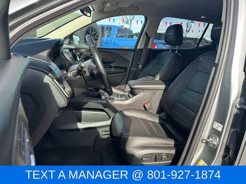 Used 2024 GMC Terrain Denali AWD/4WD image 16
