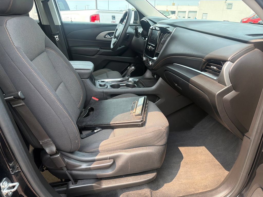 Used 2020 Chevrolet Traverse LS w/ LPO, Floor Liner Package FWD image 23
