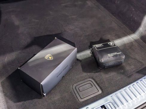 Used 2024 Lamborghini Urus Performante image 49