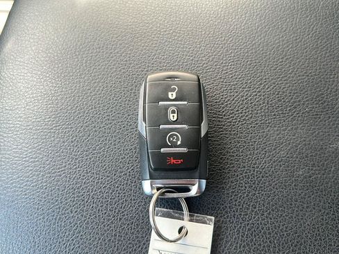 Used 2023 RAM 1500 Big Horn AWD/4WD image 40