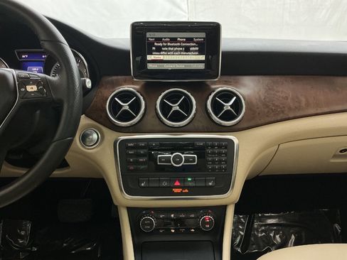 Used 2015 Mercedes-Benz GLA 250 w/ Premium Package image 30