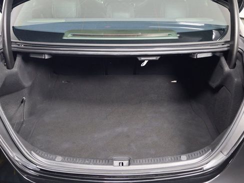 Used 2019 Mercedes-Benz E 300 image 13