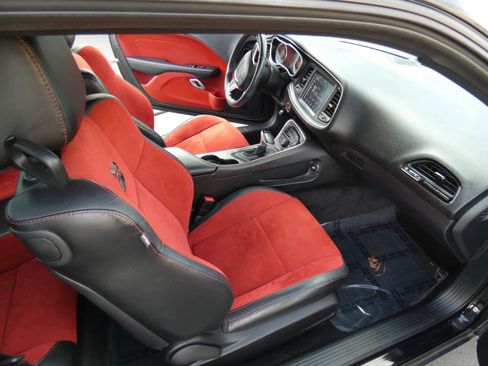 Used 2017 Dodge Challenger R/T Scat Pack w/ Dynamics Package image 25