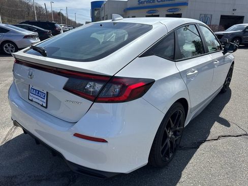 Used 2025 Honda Civic Sport image 5