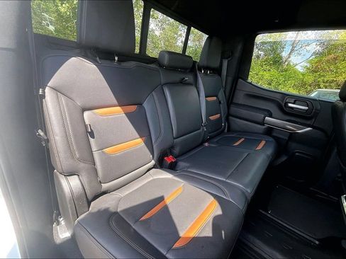 Used 2021 GMC Sierra 1500 AT4 w/ AT4 Premium Package AWD/4WD image 37