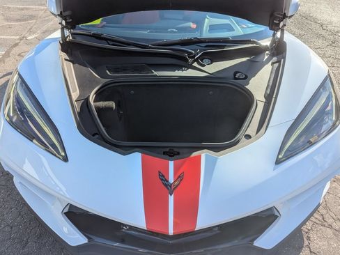 Used 2023 Chevrolet Corvette Stingray Premium Conv w/ Z51 Performance Package RWD image 49