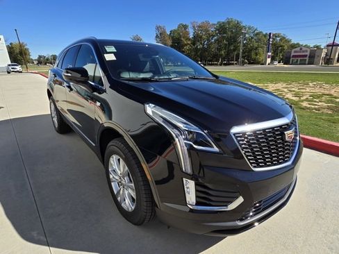 New 2025 Cadillac XT5 Luxury image 7