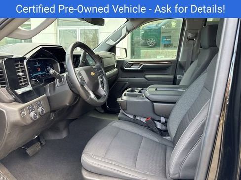 Used 2023 Chevrolet Silverado 1500 LT AWD/4WD image 9