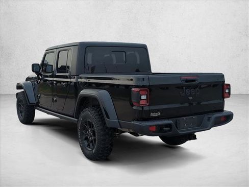 Used 2024 Jeep Gladiator Sport image 7