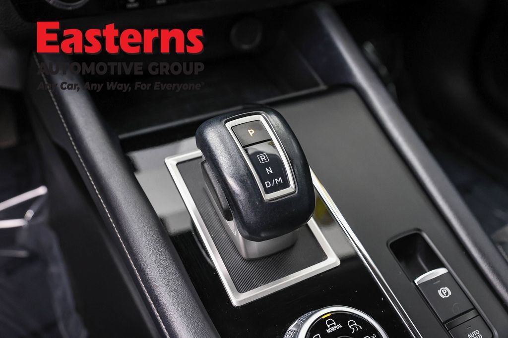 Used 2023 Mitsubishi Outlander SE AWD/4WD image 15