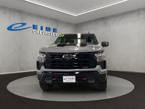 Used 2024 Chevrolet Silverado 1500 LT Trail Boss w/ Convenience Package II AWD/4WD image 9