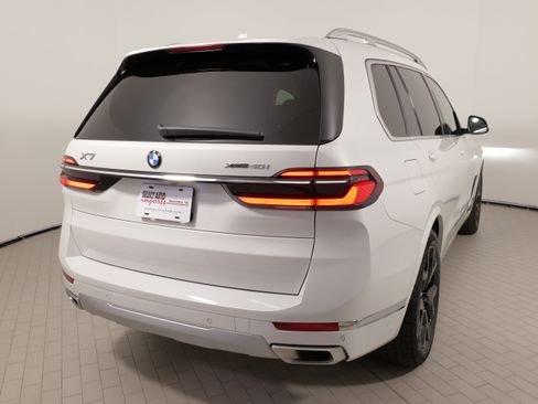 Used 2025 BMW X7 xDrive40i image 14