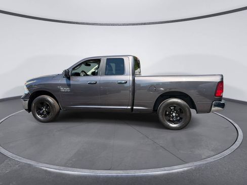 Used 2015 RAM 1500 Classic SLT AWD/4WD image 2