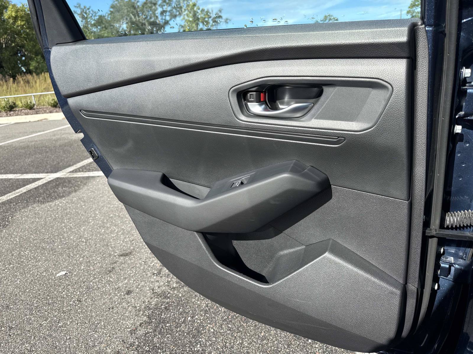 Used 2024 Honda Accord EX image 9