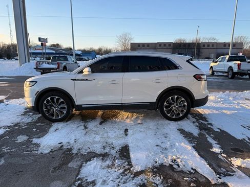 Used 2022 Lincoln Nautilus Reserve image 31