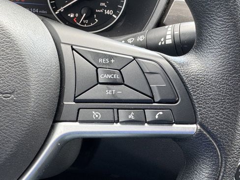 Used 2023 Nissan Altima 2.5 SV image 18