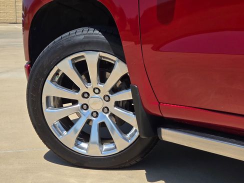 Used 2022 Chevrolet Silverado 1500 High Country AWD/4WD image 32