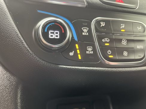 Used 2021 Chevrolet Equinox LT AWD/4WD image 21