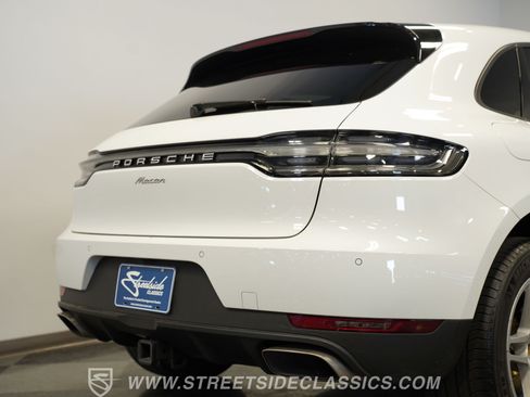 Used 2019 Porsche Macan AWD/4WD image 32